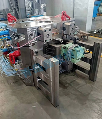 发动机壳体模具